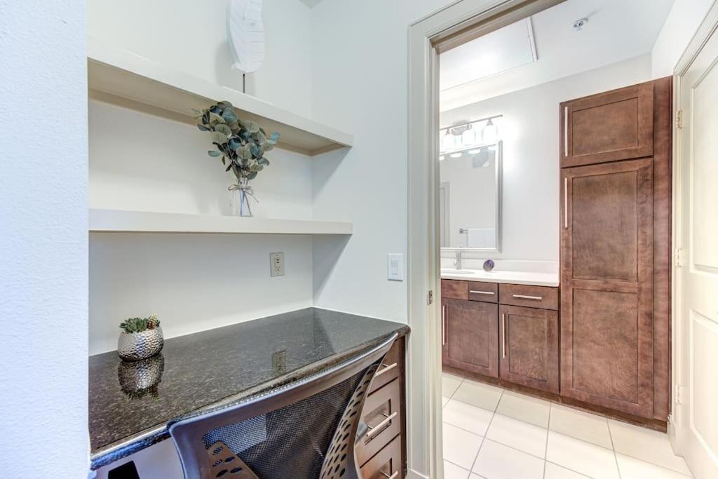 Resort-Style Pool, Gym/Garage, 1Br, Medical Center Houston Exteriör bild