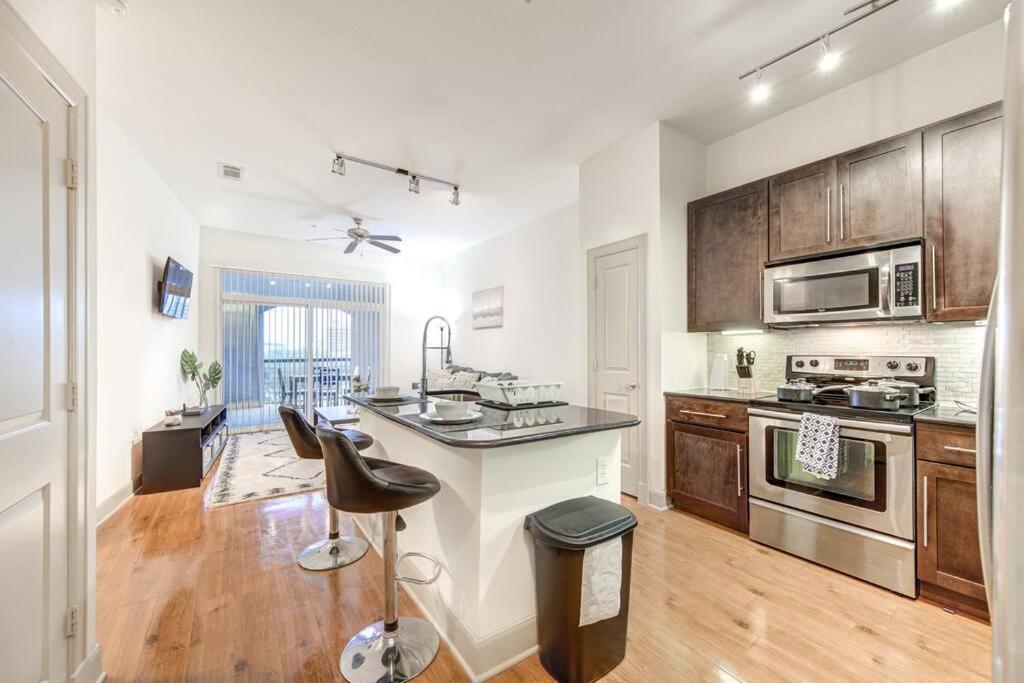 Resort-Style Pool, Gym/Garage, 1Br, Medical Center Houston Exteriör bild