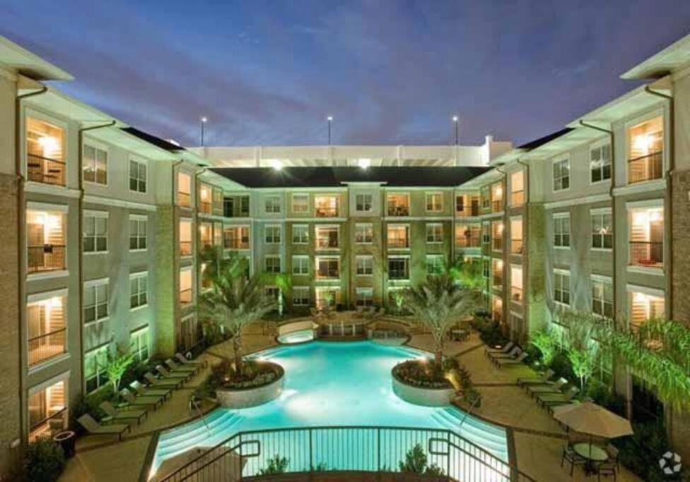 Resort-Style Pool, Gym/Garage, 1Br, Medical Center Houston Exteriör bild