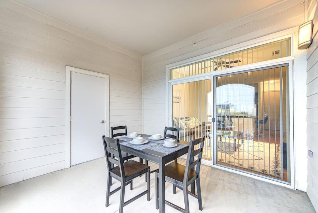 Resort-Style Pool, Gym/Garage, 1Br, Medical Center Houston Exteriör bild